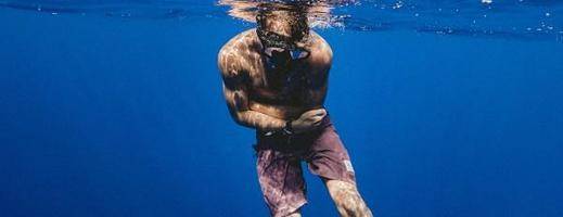 How to Avoid Panic While Underwater
